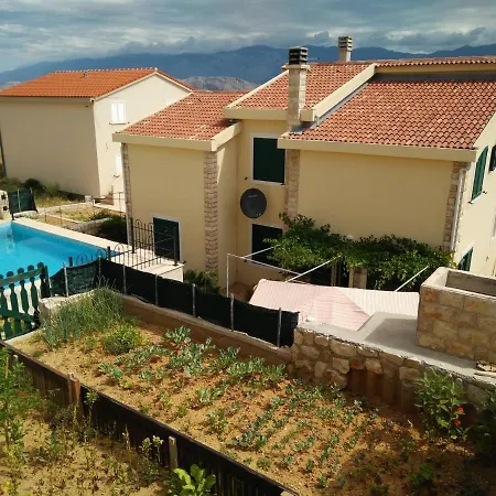 Pag 12795a Apartament Pag Town