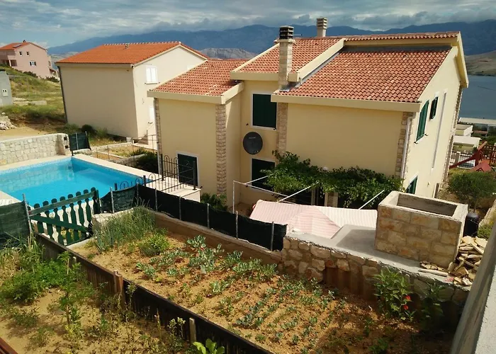 Pag 12795a Апартаменты Паг